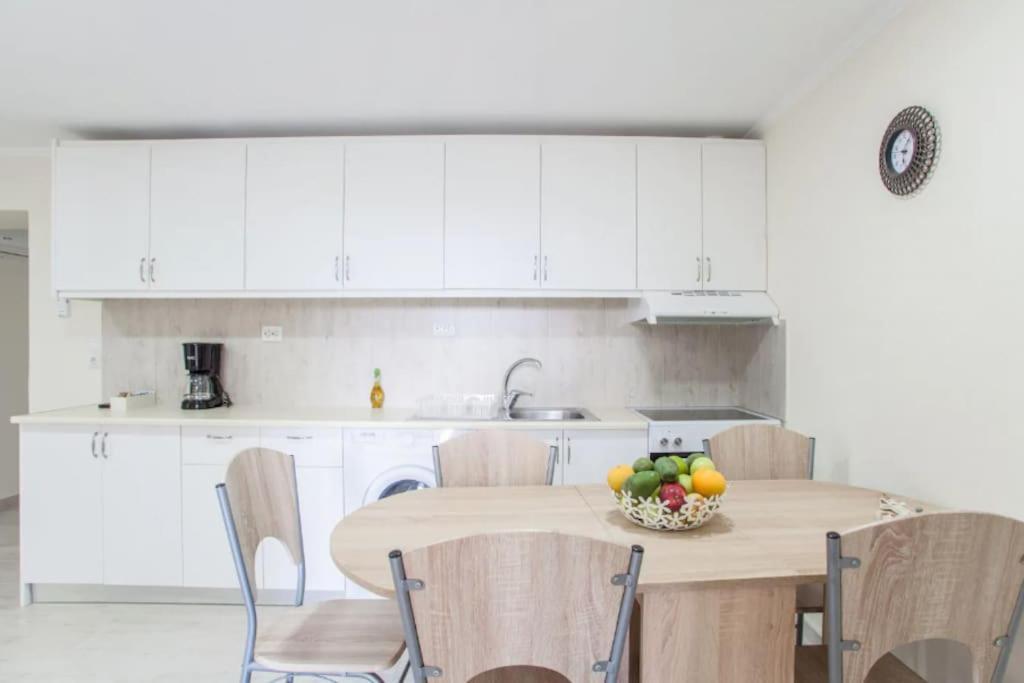 Newly Reconstructed Flat 107Sqm! Apartment Chania  ภายนอก รูปภาพ