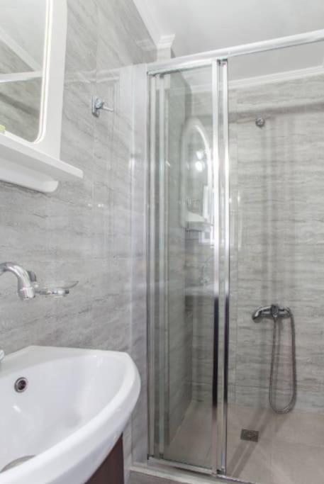 Newly Reconstructed Flat 107Sqm! Apartment Chania  ภายนอก รูปภาพ