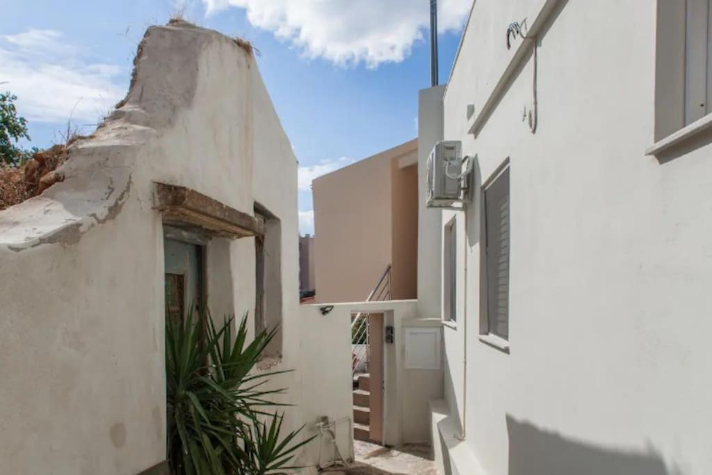 Newly Reconstructed Flat 107Sqm! Apartment Chania  ภายนอก รูปภาพ