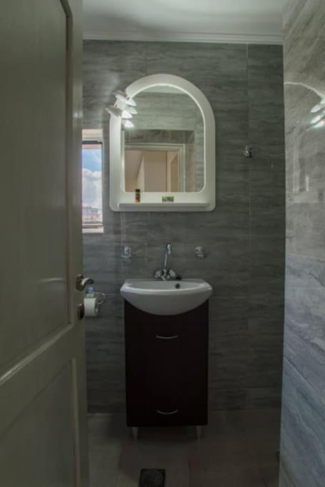 Newly Reconstructed Flat 107Sqm! Apartment Chania  ภายนอก รูปภาพ